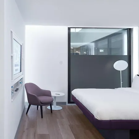 Hotell Yotel Airport, Entrance 2*