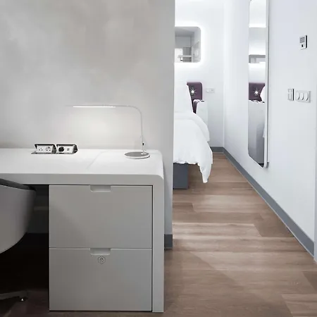 Yotel Airport, Entrance Hotell Istanbul