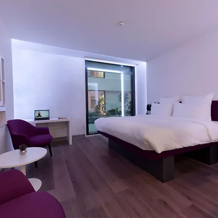 Yotel Airport, Entrance Istanbul
