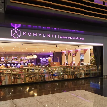 Hotell Yotel Airport, Entrance 2*