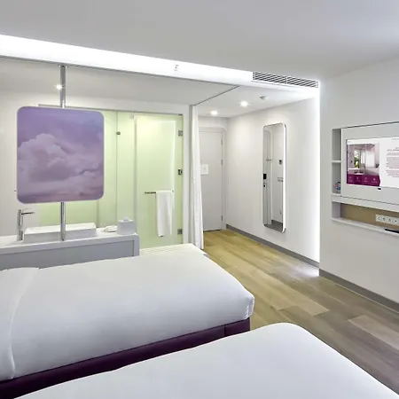 Yotel Airport, Entrance Hotel Istanbul