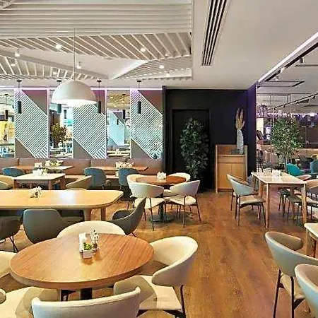 Yotel Airport, Entrance Ξενοδοχείο Κωνσταντινούπολη