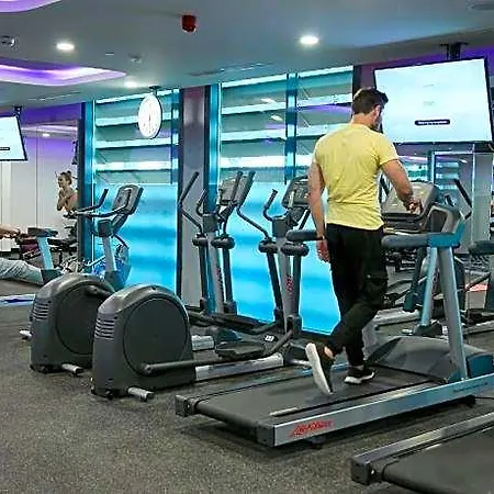 Yotel Airport, Entrance Ξενοδοχείο