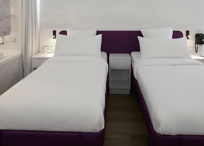 Yotel Airport, Entrance Szálloda