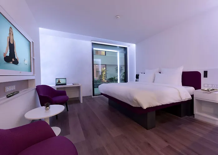 Yotel Airport, Entrance Isztambul