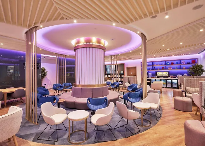 Yotel Airport, Entrance Szálloda 3*