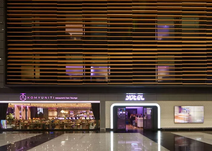 Yotel Airport, Entrance Szálloda 3*